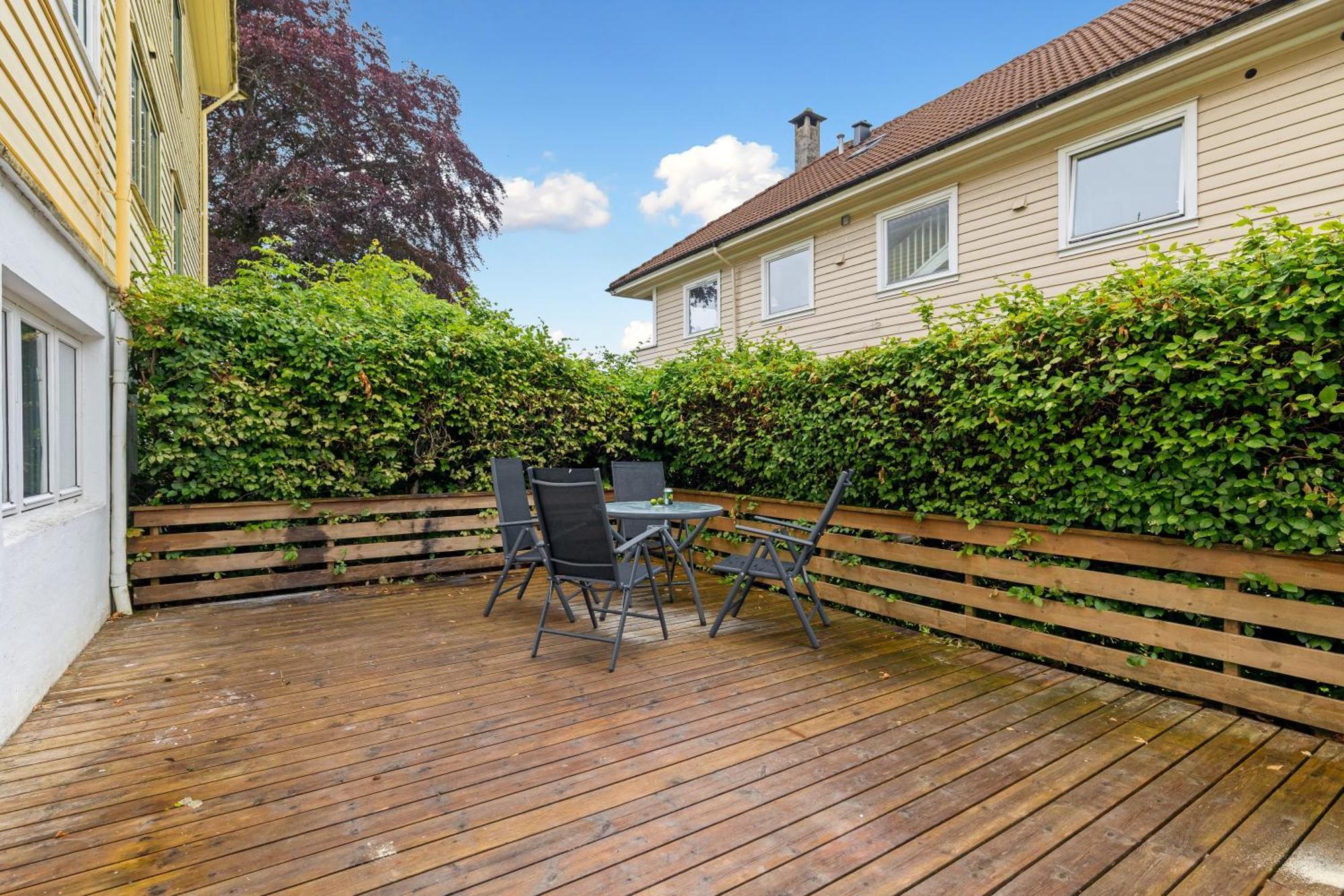 Quiet Area - Sun Terrace - Mountain Views Apartment
