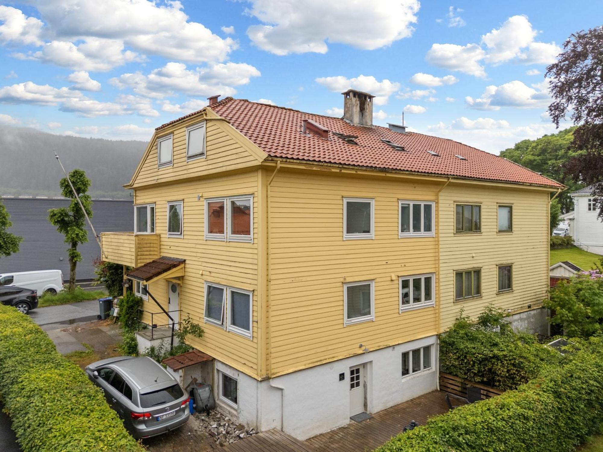 Quiet Area - Sun Terrace - Mountain Views Apartment *